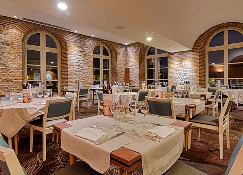 Escapade dans la cité épiscopale d´Albi avec surprise sucrée en chambre - 4* - 4