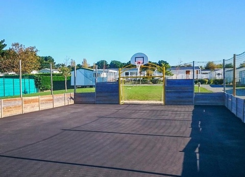 Camping du Domaine de l'Auzance, 3* - 27