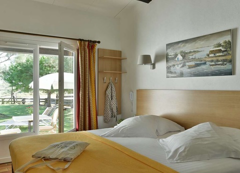 Séjour romantique avec Lovebox et champagne au coeur de la Camargue - 3* - 15