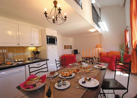 Résidence Lagrange Le Domaine de Bourgeac 3* - 4