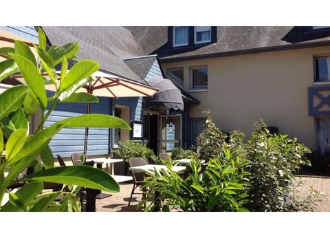 Escapade avec dîner vue sur le lac de Pont-l'Évêque - 3* - 15