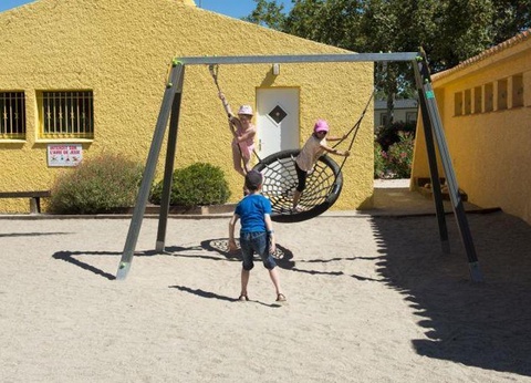 Camping Le Roussillon, 4* - 5