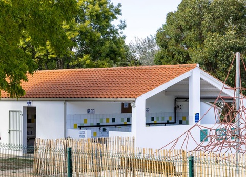 Flower Camping La Davière Plage, 4* - 73