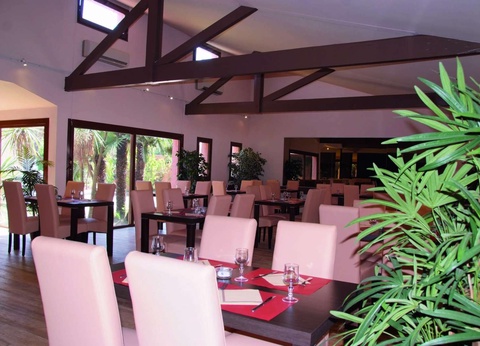 Camping Montana Parc - Oasis Village 5* - 12