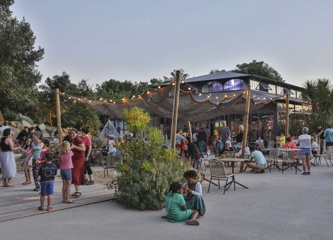 Camping Le Petit Rocher - 29