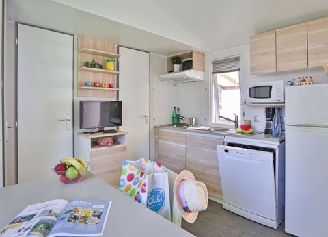 Camping Le Petit Rocher - 13