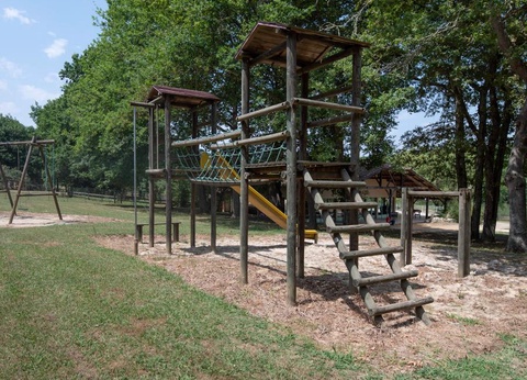 Camping Les Lacs d'Armagnac, 4* - 6