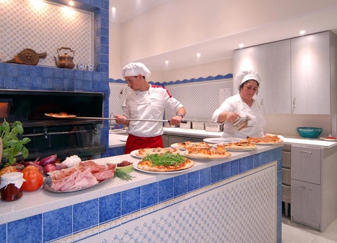 Camping Delle Rose, 4* - 11