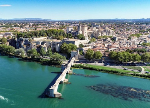 Camping du Pont d'Avignon, 4* - 25