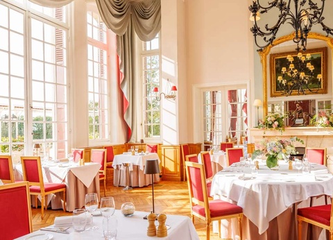 Séjournez au coeur de la forêt de Chantilly dans un château 4* - 4* - 6