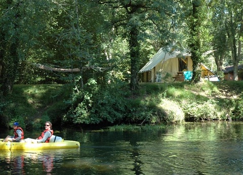 Camping Brantôme Peyrelevade, 4* - 53
