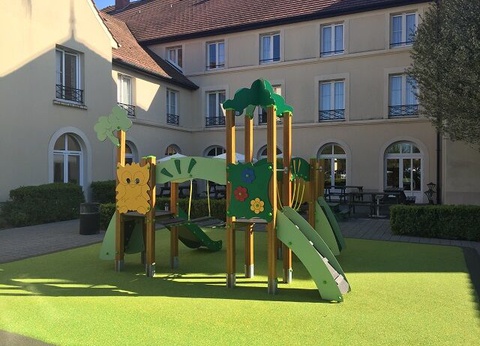 Campanile Val de France 3* : Hôtel + Entrées aux parcs - 4