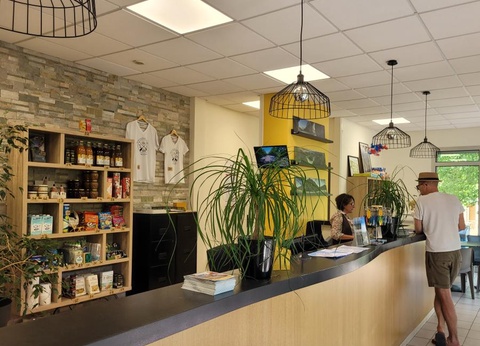 Camping Domaine Des Blachas, 4* - 83