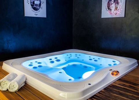 Profitez de Lourdes dans un hôtel luxueux avec douceurs offertes - 4* - 17