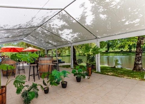 Camping les Etangs du Plessac 4* - 43