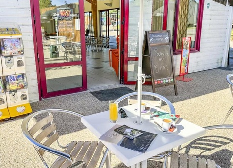 Camping La Riviera, 4* - 243