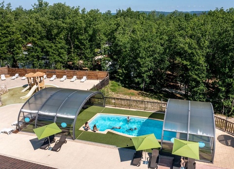 Camping Romanée - Lou Castel, 4* - 5