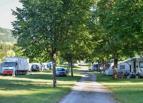 Camping de L'Île du Chéran, 3* - 7