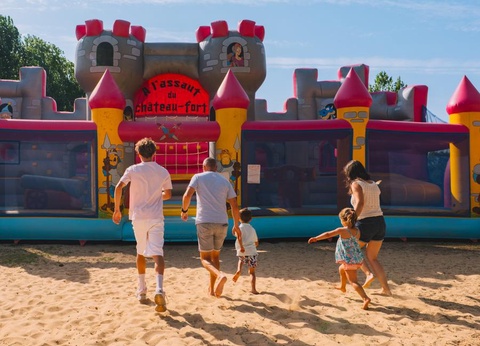 Camping Le Château, 5* - 28