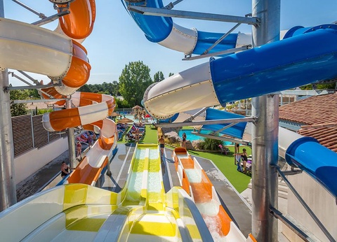 Camping Les Pirons, 5* - 76