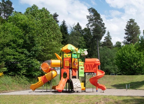 Camping du Lac d'Aydat, 3* - 35