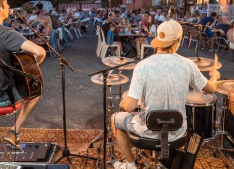 Camping Les Calquières, 4* - 15