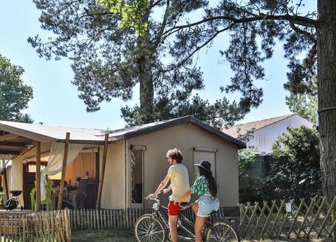 Camping Ushuaïa Villages Le Parc de la Grève, 4* - 35