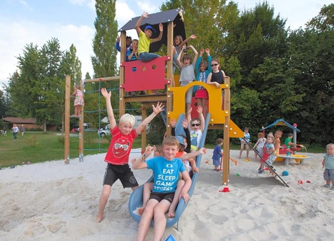 Camping Brantôme Peyrelevade, 4* - 72