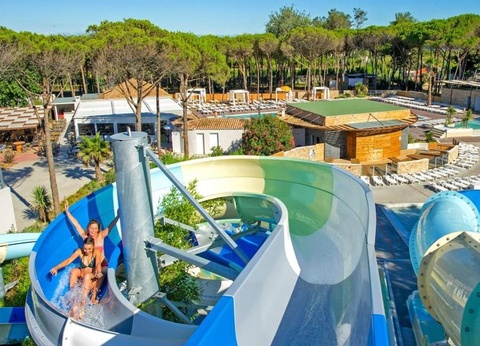 Camping Le Castellas, 4* - 5