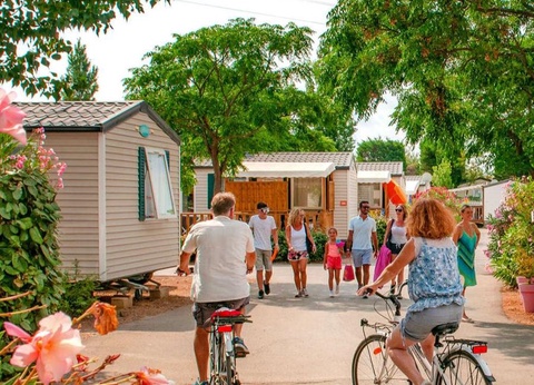 Camping Les Salins de la Gardiole 4* - 17