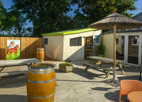 Flower Camping le Kergariou, 3* - 71