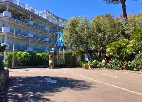 Camping Village Santa Fortunata, 4* - 92