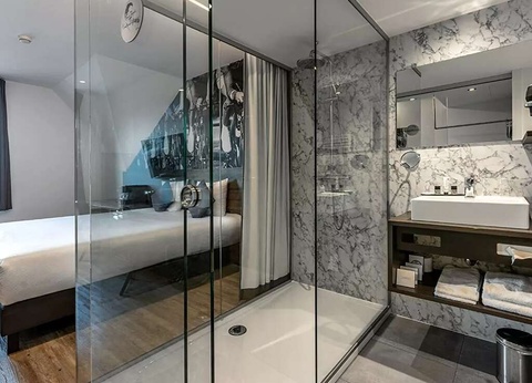 En toute tranquillité prés du centre-ville historique de Bruges - 4* - 16