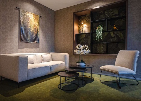 Découverte de Mons : Votre Parenthèse Bien-être avec Piscine et bains à remous - 4* - 8