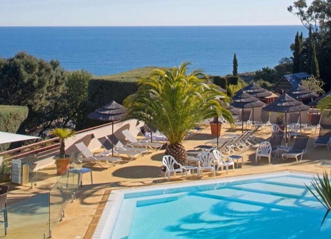 Weekend premium: vue mer, spa, soin en duo et demi-bouteille de champagne près d'Argelès - 4* - 2