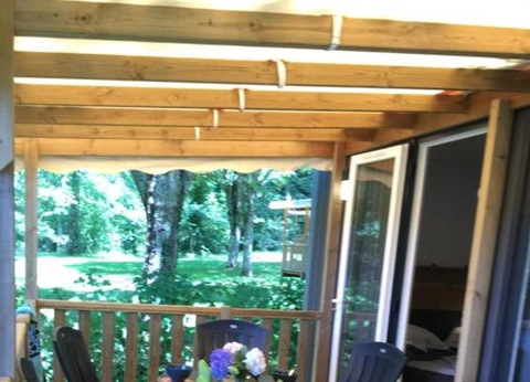 Flower Camping et Base de Loisirs de Rouffiac, 3* - 52