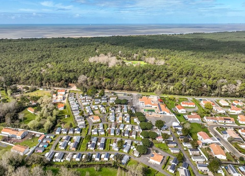 Camping L'Albizia, 4* - 10