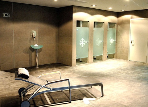 Reposez-vous à Valence dans un hôtel 4* moderne avec piscine et profitez du petit déjeuner inclus - 4* - 16