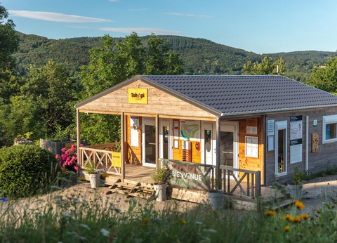 Camping Rieumontagné, 4* - 8