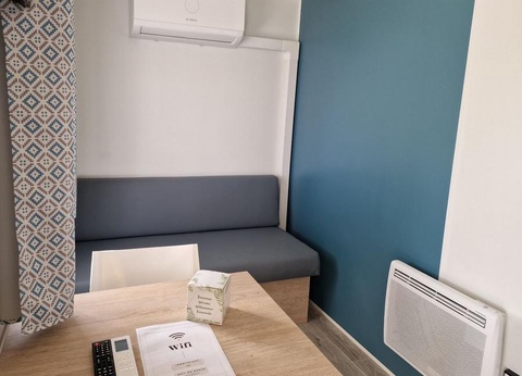 Camping Les P'tites Maisons dans la Prairie, 3* - 31