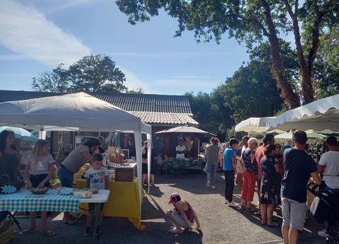 Camping L'Etang du Pays Blanc, 4* - 32