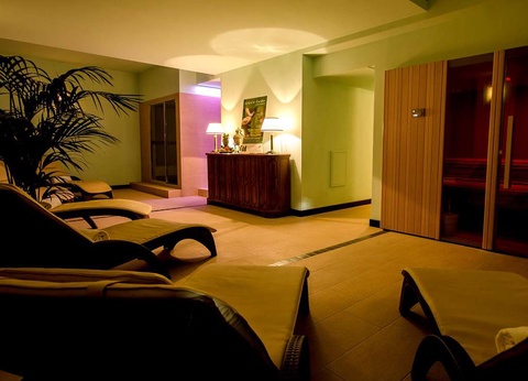 Séjour romantique à Montecatini dans une prestigieuse chambre avec spa et dîner - 4* - 11