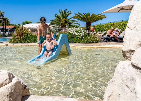 Camping Romanée - le Cormoran, 5* - 4