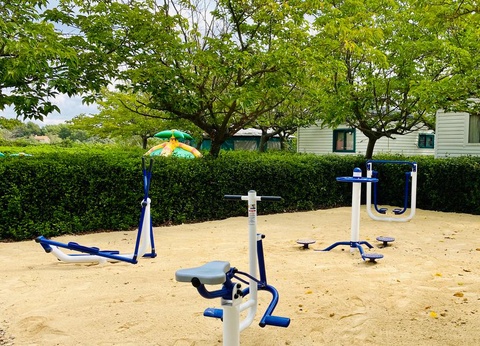 Camping Paradis les Rives de l'Hérault 4* - 24