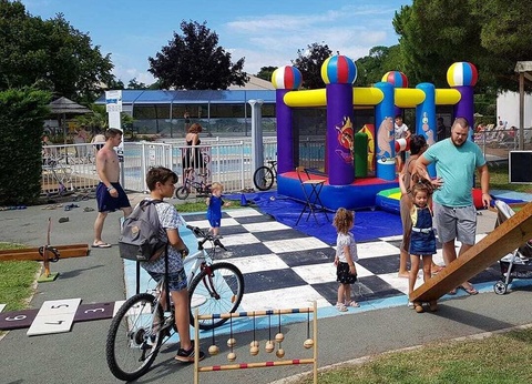 Flower Camping Le Nauzan Plage, 4* - 34