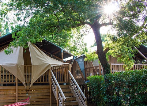 Camping Les Pêcheurs, 4* - 49