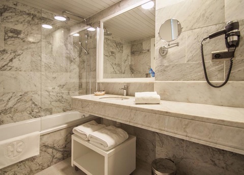 Hôtel Catalonia del mar 3* sup - 4