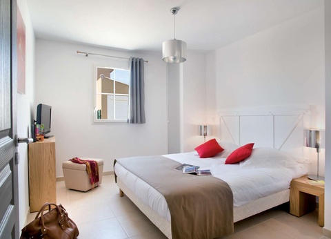 Résidence Lagrange Le Clos Savornin en Lubéron 4* - 6