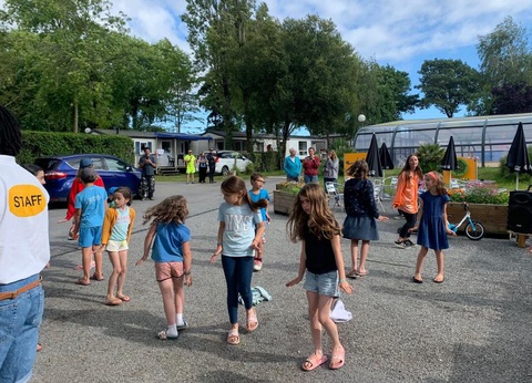 Camping L'Etang du Pays Blanc, 4* - 73