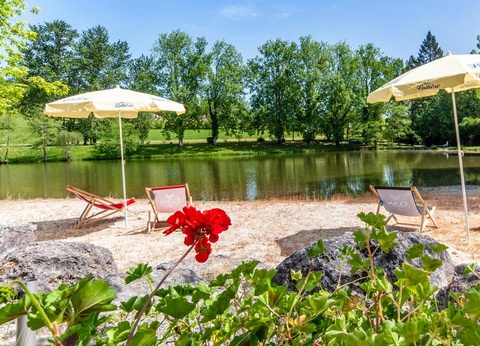 Camping les Etangs du Plessac 4* - 34